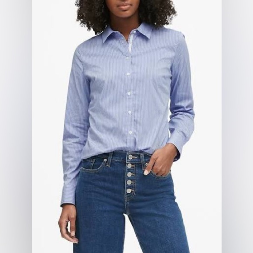 Banana Republic Light Blue Button-Down Shirt